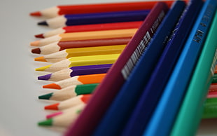assorted color pencils