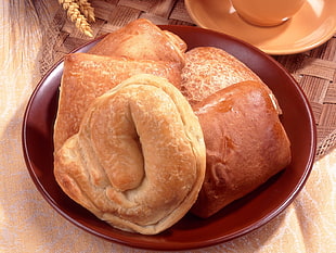 plate of bread