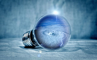 shallow focus photography of clear glass bulb HD wallpaper