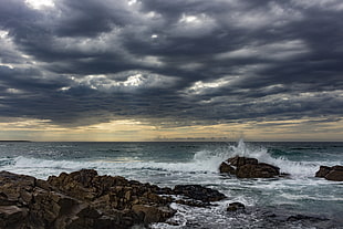 sea water under nimbus clouds, tasmania HD wallpaper