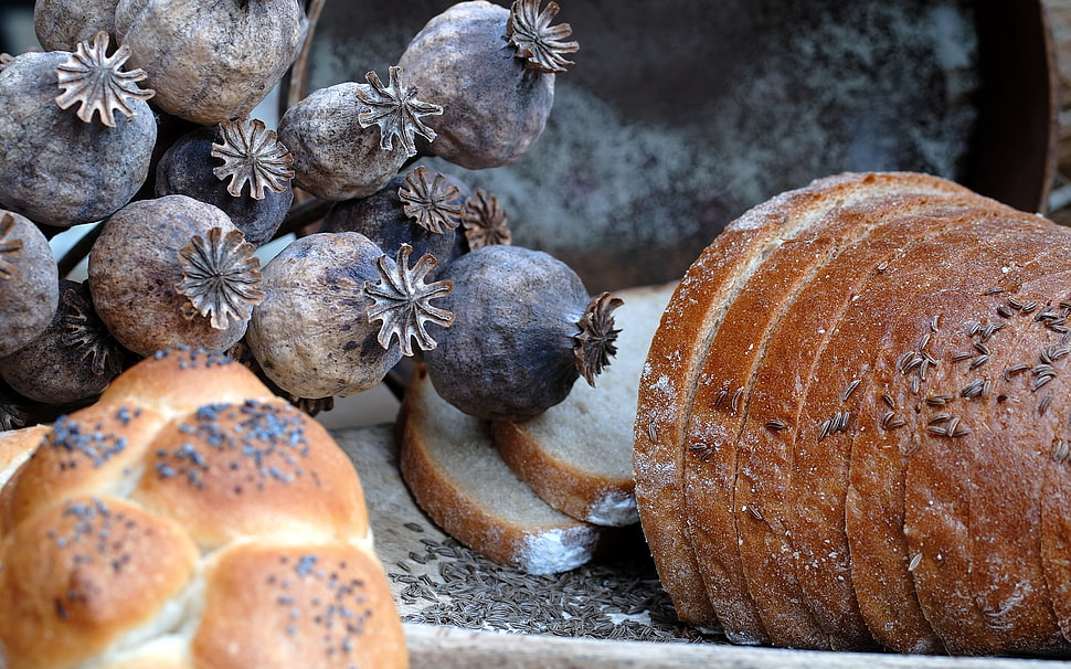 sliced loaf bread HD wallpaper