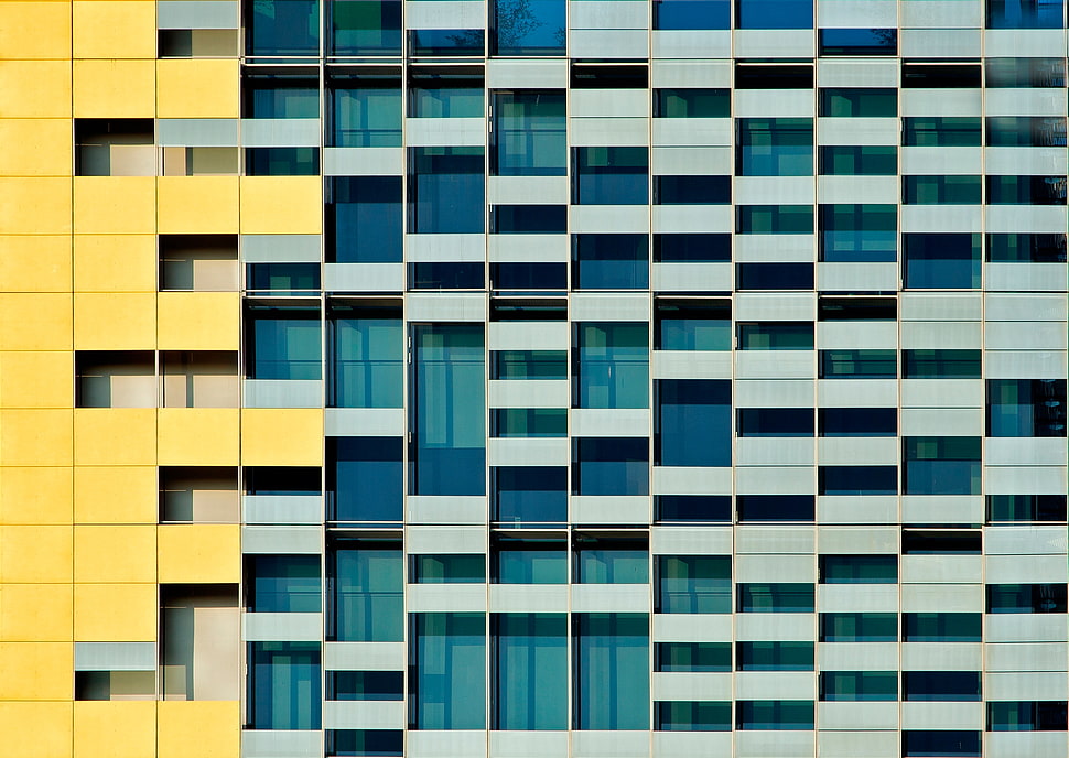 white and yellow building HD wallpaper