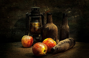 three red apples, apples, bottles