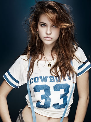 woman in white and blue Dallas Cowboys 33 t-shirt HD wallpaper