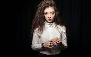 Lorde HD wallpaper