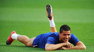 men's blue crew-neck shirt, footballers, Cristiano Ronaldo