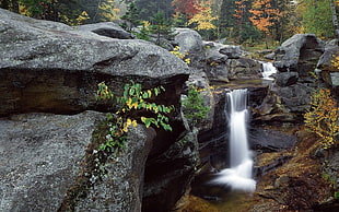 Waterfalls photography during daytime HD wallpaper