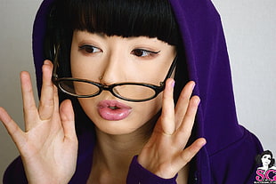 woman in purple hoodie HD wallpaper