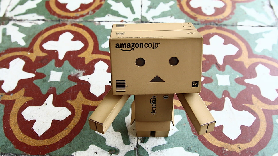 Amazon.co box figure HD wallpaper