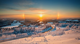 photograph of hill covered in snow, landscape, sun rays, snow