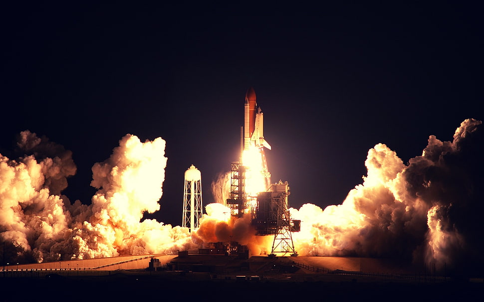 space shuttle taking off during nighttime HD wallpaper