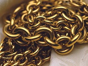 gold chainlink necklace HD wallpaper