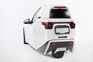 white 3-wheeled vehicle, Electra Meccanica Solo, electric car, 5k