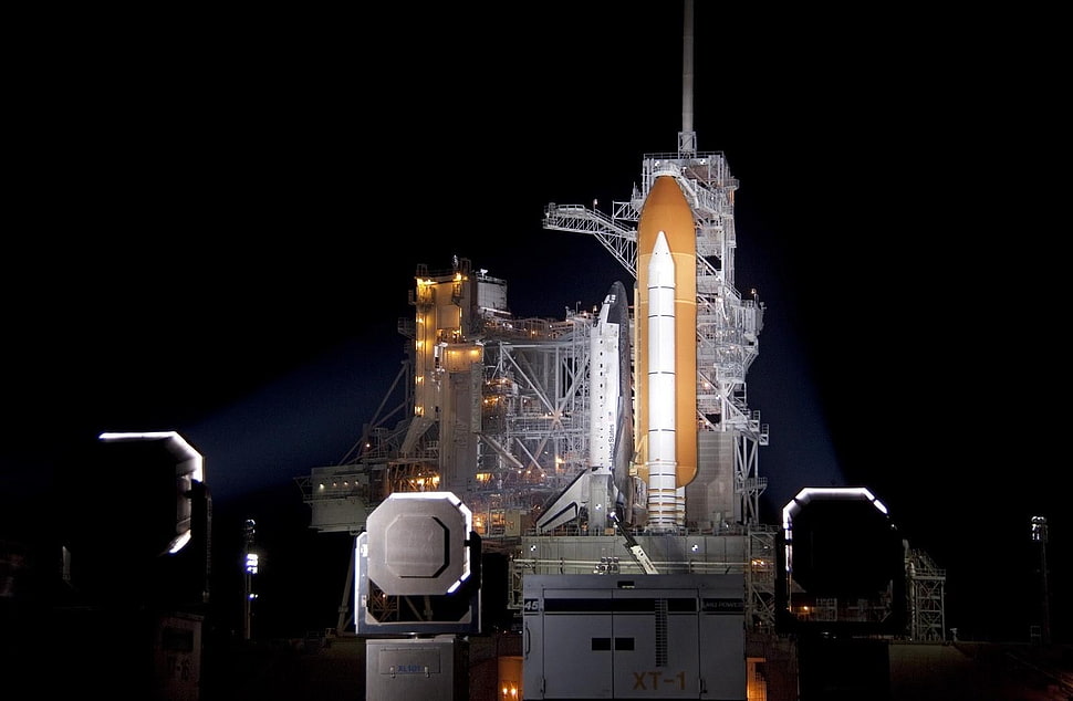brown and white Nasa Air Shuttle during nighttime HD wallpaper