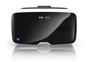 close-up photo of black and white VR One