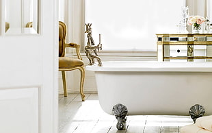 white bathtub HD wallpaper