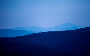 view of mountain summits HD wallpaper