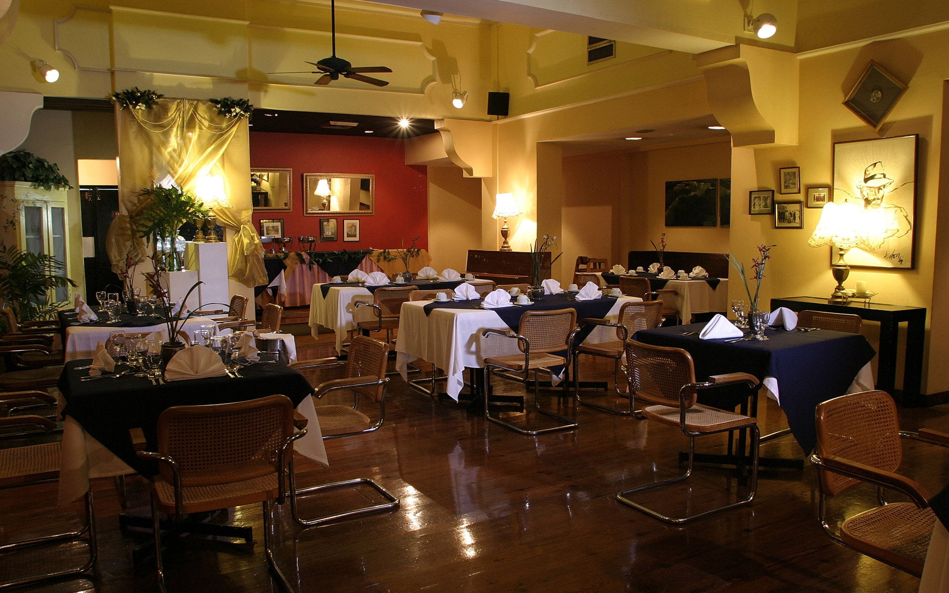 brown and blue restaurant tables with table runners