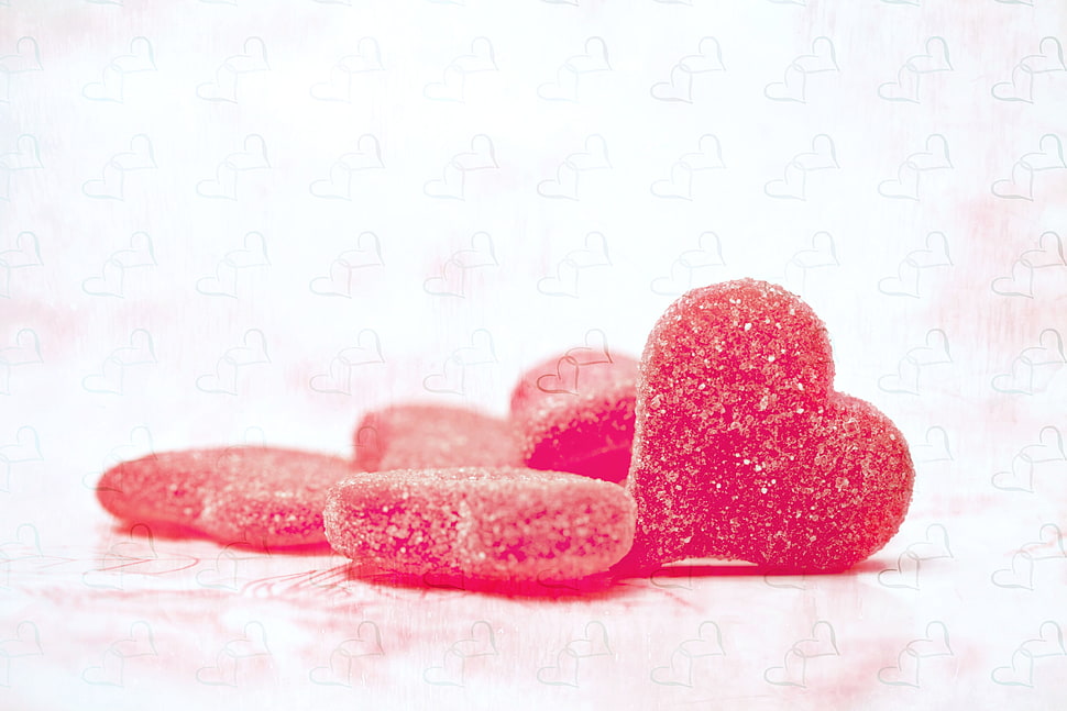 bunch of red heart gummy HD wallpaper