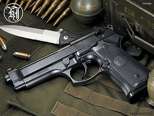 black semi-automatic pistol, gun, knife, ammunition, Beretta HD wallpaper