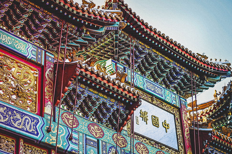 Chinese temple during daytime HD wallpaper