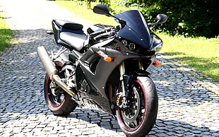 black sports bike, motorcycle, Yamaha R6