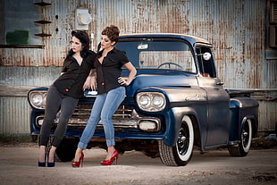 women's black button-up top, women, car, jeans, women with cars