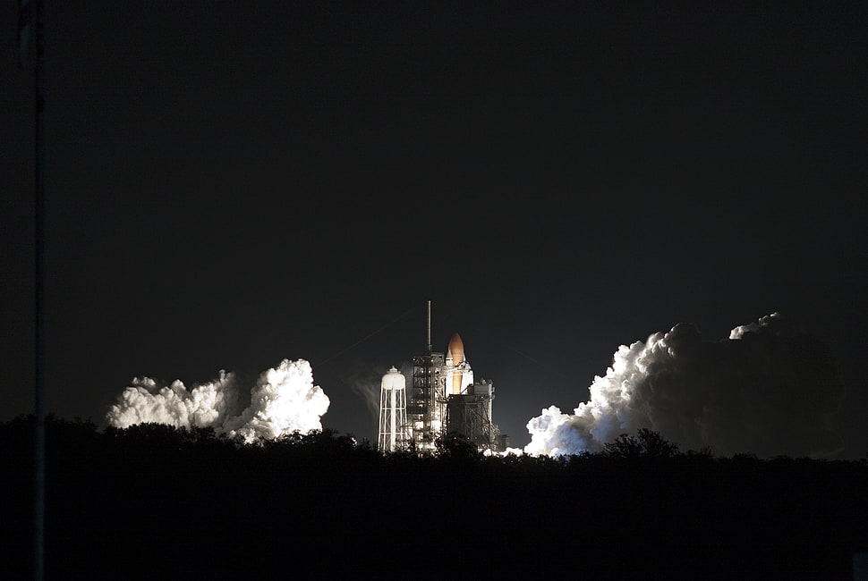 white space shuttle HD wallpaper