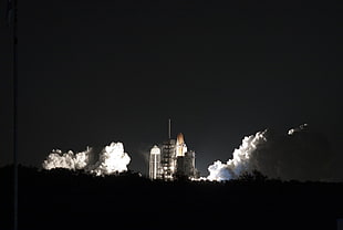 white space shuttle HD wallpaper