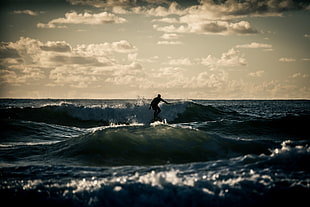 ocean waves, sea, sports, men, surfers HD wallpaper