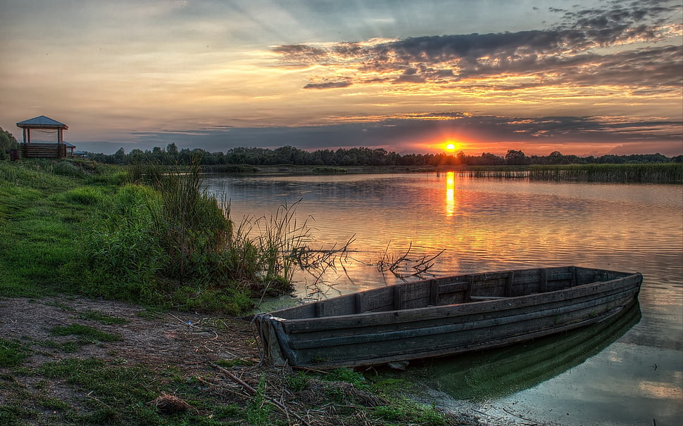 gray boat, lake, boat, sunset HD wallpaper