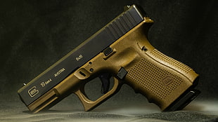beige and gray semi-automatic pistol, gun, pistol, Glock, Glock 19