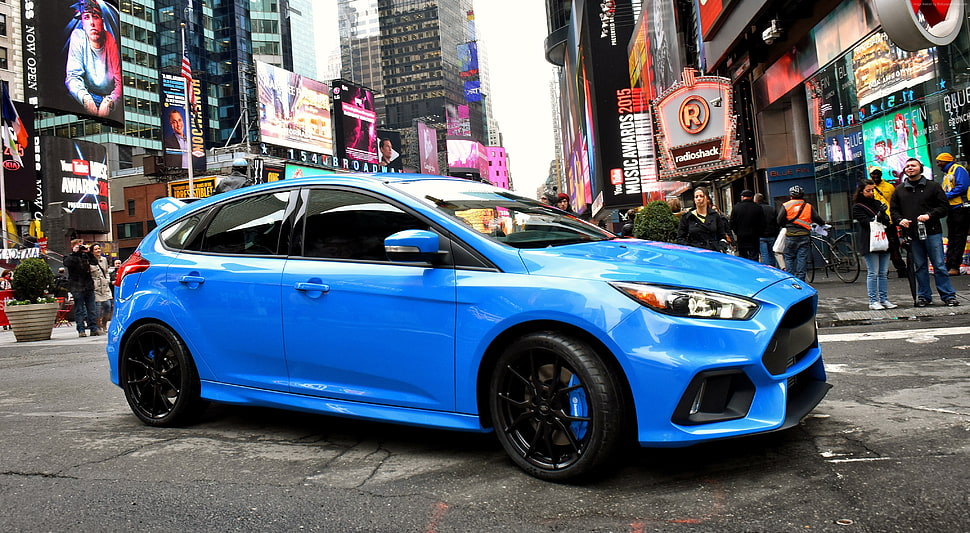 photo of blue 5-door hatchback HD wallpaper