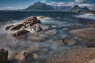 photography of body of water and mountain during daytime, elgol HD wallpaper