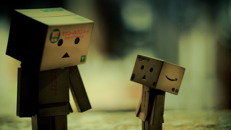 two cardboard box characters HD wallpaper