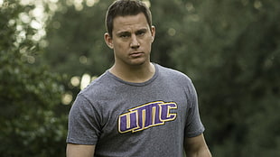 men's gray and purple crew-neck T-shirt, Channing Tatum