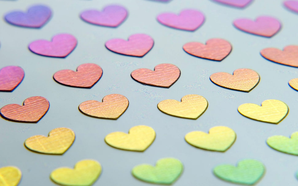 heart shaped wall decor HD wallpaper