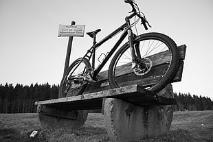 grayscale photo of bike, bicycle, mountain bikes, monochrome