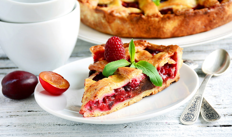 strawberry pizza on white ceramic plate HD wallpaper