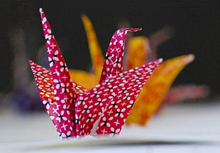 red paper crane selective focus photography, japan HD wallpaper