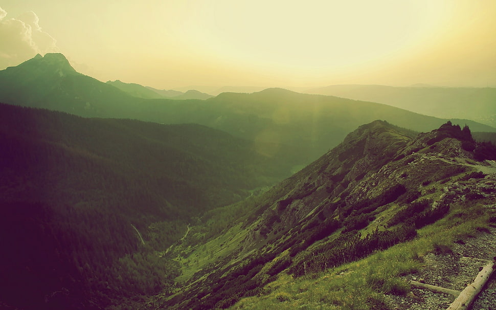 mountain range at daytime HD wallpaper