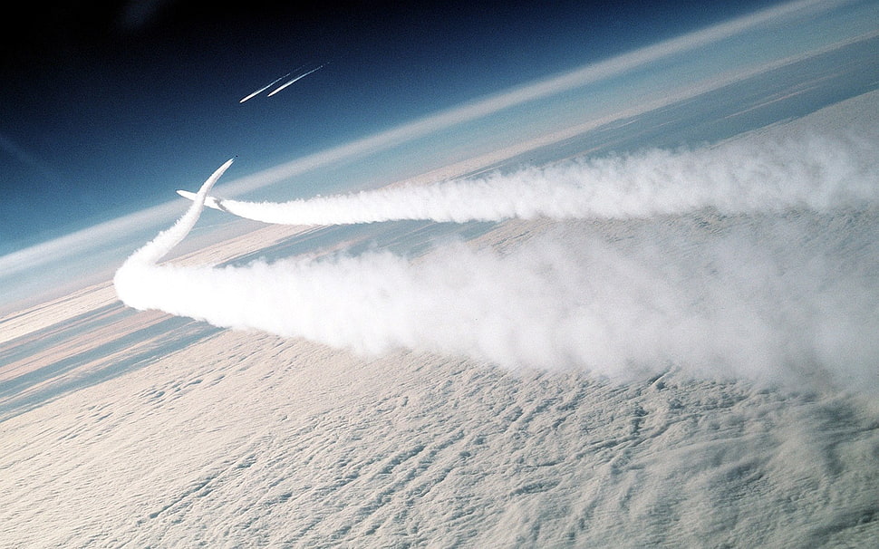 white smoke, Fly HD wallpaper